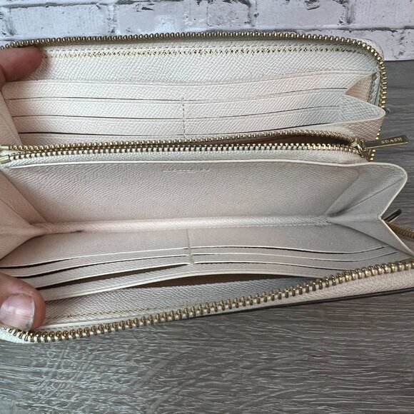 COACH Round Zip Wallet Leather F76517  Accordion Zip Around Wallet - Picture 7 of 9